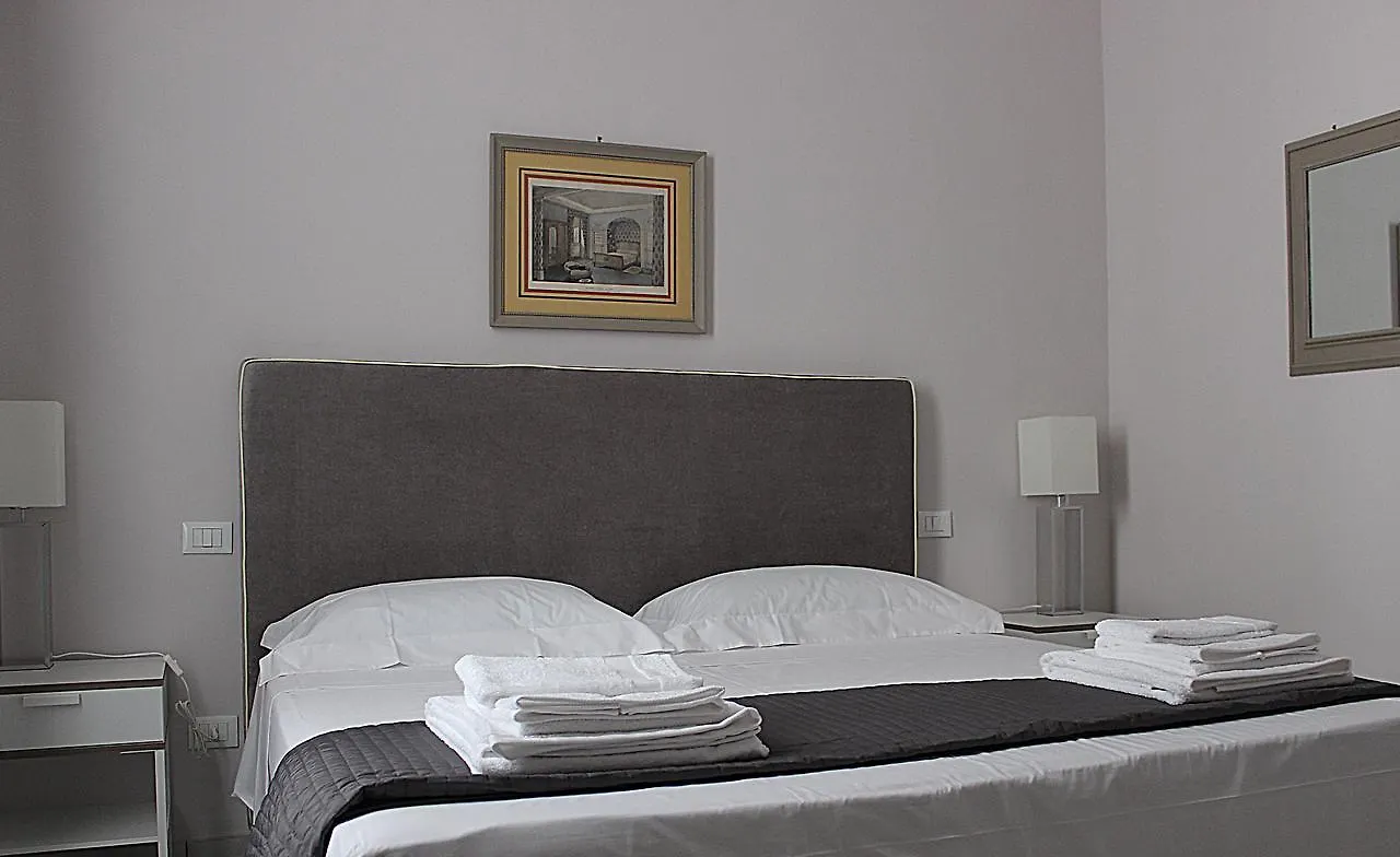 فلورنس Dimora Degli Artisti - Charm Rooms